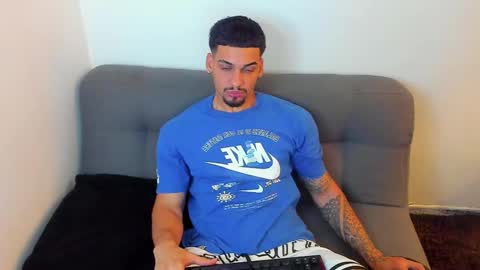 king_of_kings__ online show from 09/29/25, 11:20