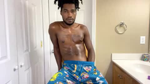 Snapshot of kingalmighty01 chatting on 09/20/25, 01:28 King Almighty01 online show from 09/20/25, 01:28