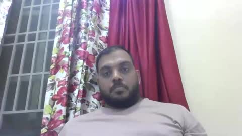 kingalpines1 online show from 05/08/26, 04:56