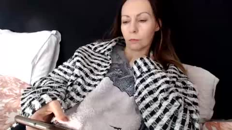 sexysexyhotwetpinkredpussy online show from 06/12/26, 03:00