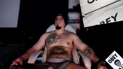 Snapshot of kingbear777 chatting on 02/16/25, 11:16 King Bear online show from 02/16/25, 11:16