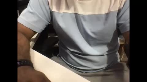 kingcobra_08 online show from 04/15/26, 02:57