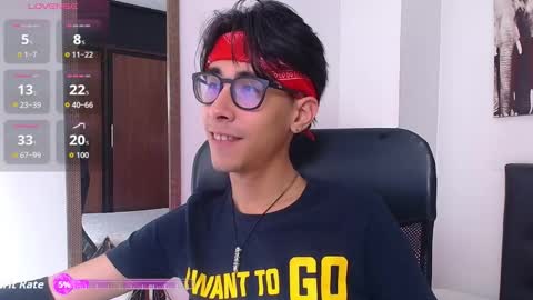 kingdanny_8 online show from 11/12/25, 04:13