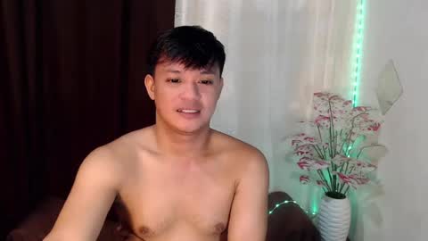 Snapshot of kingdomcum96 chatting on 07/11/26, 11:28 kingdomcum96 online show from 07/11/26, 11:28
