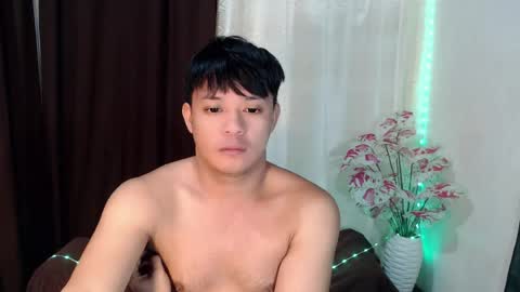 Snapshot of kingdomcum96 chatting on 07/18/26, 10:35 kingdomcum96 online show from 07/18/26, 10:35