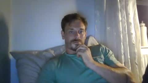 Snapshot of kingharold92 chatting on 07/15/26, 09:42 kingharold92 online show from 07/15/26, 09:42