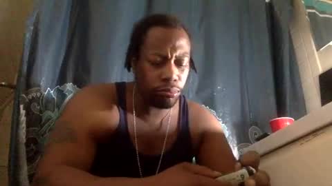 Snapshot of kinglibra420 chatting on 11/01/25, 07:32 loyal fuck online show from 11/01/25, 07:32