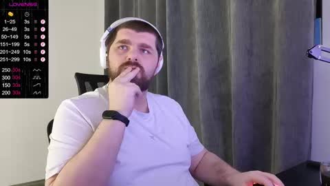 Snapshot of kingmarti chatting on 02/08/26, 02:48 Marti online show from 02/08/26, 02:48