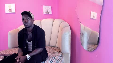 kingmaverickx online show from 10/28/25, 12:09