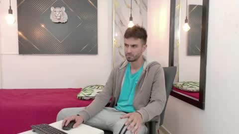 KING  online show from 06/01/26, 04:03