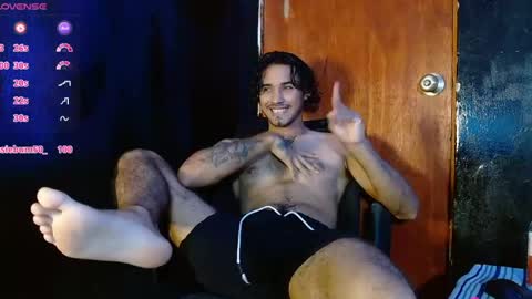 Snapshot of kingsakuna chatting on 06/09/26, 11:49 alberto online show from 06/09/26, 11:49