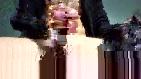 Kingstache online show from 01/04/25, 06:19