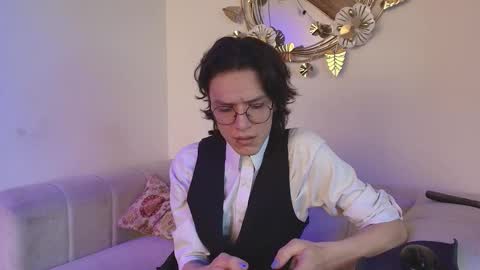 Snapshot of kingthomas_nom chatting on 03/09/26, 01:59 Thomas online show from 03/09/26, 01:59