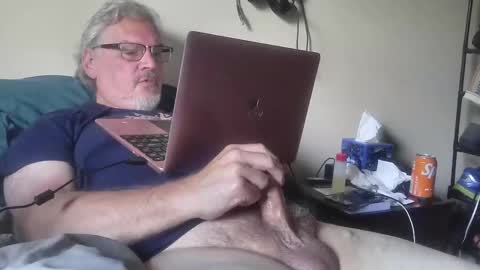 kingtongue10 online show from 04/29/26, 09:43