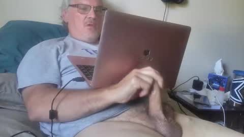 kingtongue10 online show from 05/12/26, 08:50