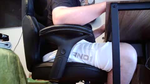 Snapshot of kink173 chatting on 09/08/25, 03:33 kink173 online show from 09/08/25, 03:33