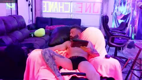 Snapshot of kinkcastingcouch chatting on 11/09/25, 08:45 kinkcastingcouch online show from 11/09/25, 08:45