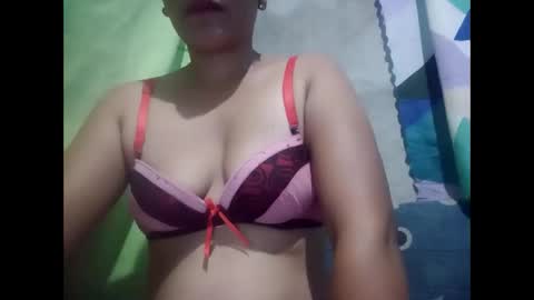 Snapshot of kinky27782 chatting on 01/11/26, 03:28 kinky27782 online show from 01/11/26, 03:28