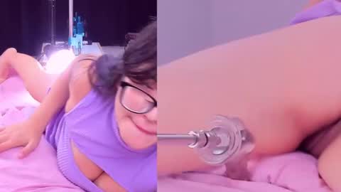 Snapshot of kinky_cloe chatting on 02/08/25, 01:54 Kinky online show from 02/08/25, 01:54