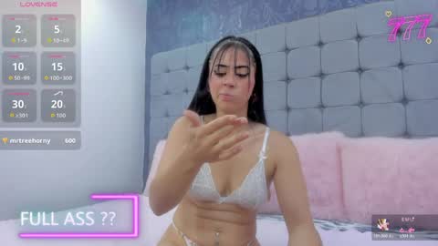 Snapshot of kinky_dakota chatting on 05/15/26, 11:12 dakota online show from 05/15/26, 11:12