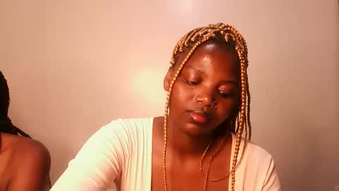 Lola online show from 10/14/25, 09:37