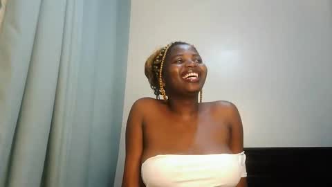 Lola online show from 10/23/25, 12:54