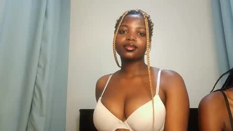 Lola online show from 10/25/25, 10:15