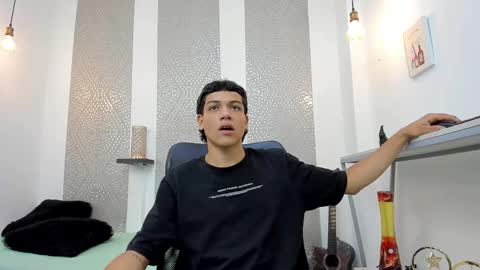   online show from 09/23/25, 06:33