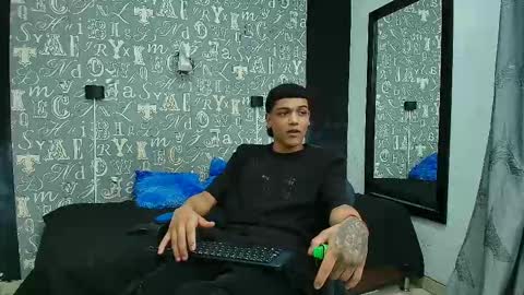   online show from 09/25/25, 07:06