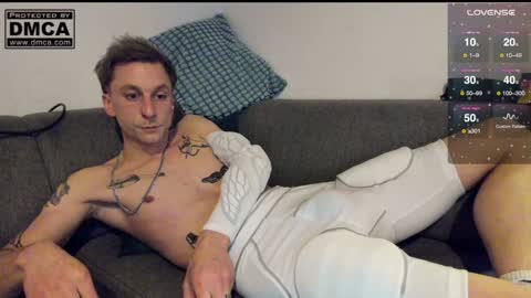 Snapshot of kinky_spidey chatting on 12/29/24, 05:01 kinky_spidey online show from 12/29/24, 05:01