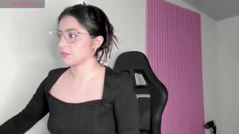 kinky yeyns online show from 03/17/26, 03:22