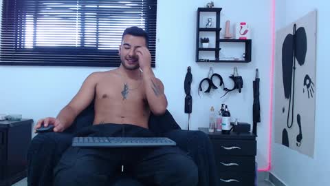 Allison  Diego online show from 12/30/24, 07:21