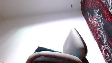 Snapshot of kinkybabies_ chatting on 02/02/25, 03:54 Mercury online show from 02/02/25, 03:54