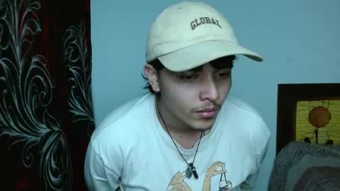 Snapshot of kinkybabies_ chatting on 03/08/25, 09:28 Mercury online show from 03/08/25, 09:28