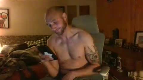Snapshot of kinkyboyz69 chatting on 06/20/26, 04:15 kinkyboyz69 online show from 06/20/26, 04:15