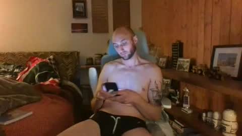 Snapshot of kinkyboyz69 chatting on 06/22/26, 03:25 kinkyboyz69 online show from 06/22/26, 03:25