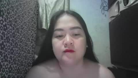 Snapshot of kinkyhotcumm chatting on 06/24/26, 11:04 KAREN online show from 06/24/26, 11:04