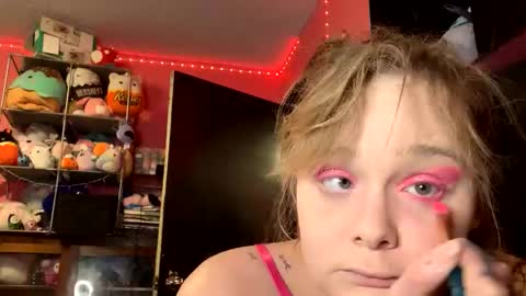 kinkyivy99 online show from 04/16/26, 02:23