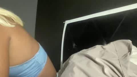 Bunniii online show from 02/09/25, 07:05