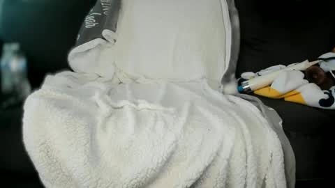 Kinky online show from 02/28/25, 03:37