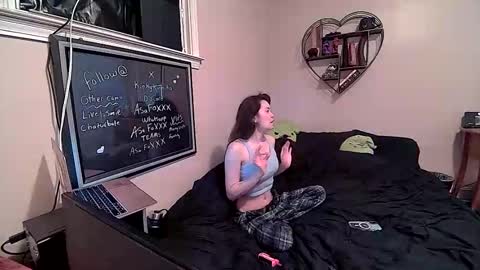 kinkykumiho online show from 04/06/26, 09:05