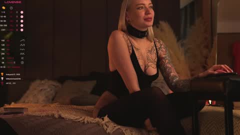 kinkylina_ online show from 12/09/24, 03:11