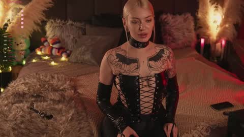 kinkylina_ online show from 02/01/25, 01:20