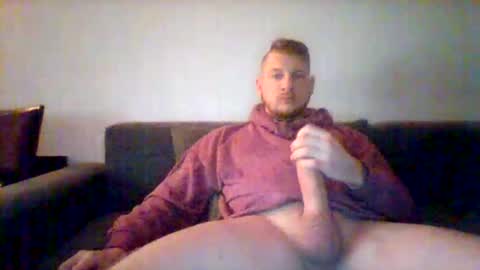 kinkylionboy online show from 02/24/25, 07:52