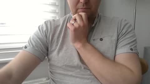 Snapshot of kinkymatt117 chatting on 05/19/26, 11:38 kinkymatt117 online show from 05/19/26, 11:38