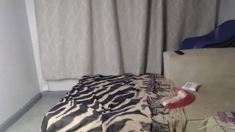 kinkynanno online show from 04/19/26, 12:22