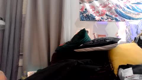 Snapshot of kinkypinkyplay2 chatting on 02/25/25, 09:42 Kinky Pinky online show from 02/25/25, 09:42