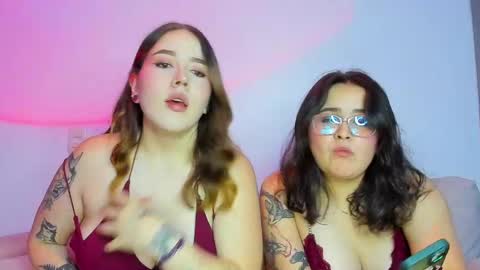 Snapshot of kinkyqueenscb chatting on 05/19/26, 02:40 natasha and amber online show from 05/19/26, 02:40
