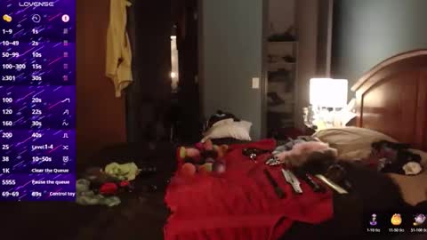 kinkywolf87 online show from 11/11/25, 05:29