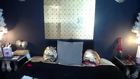 kinkyy_mom online show from 04/28/26, 04:23